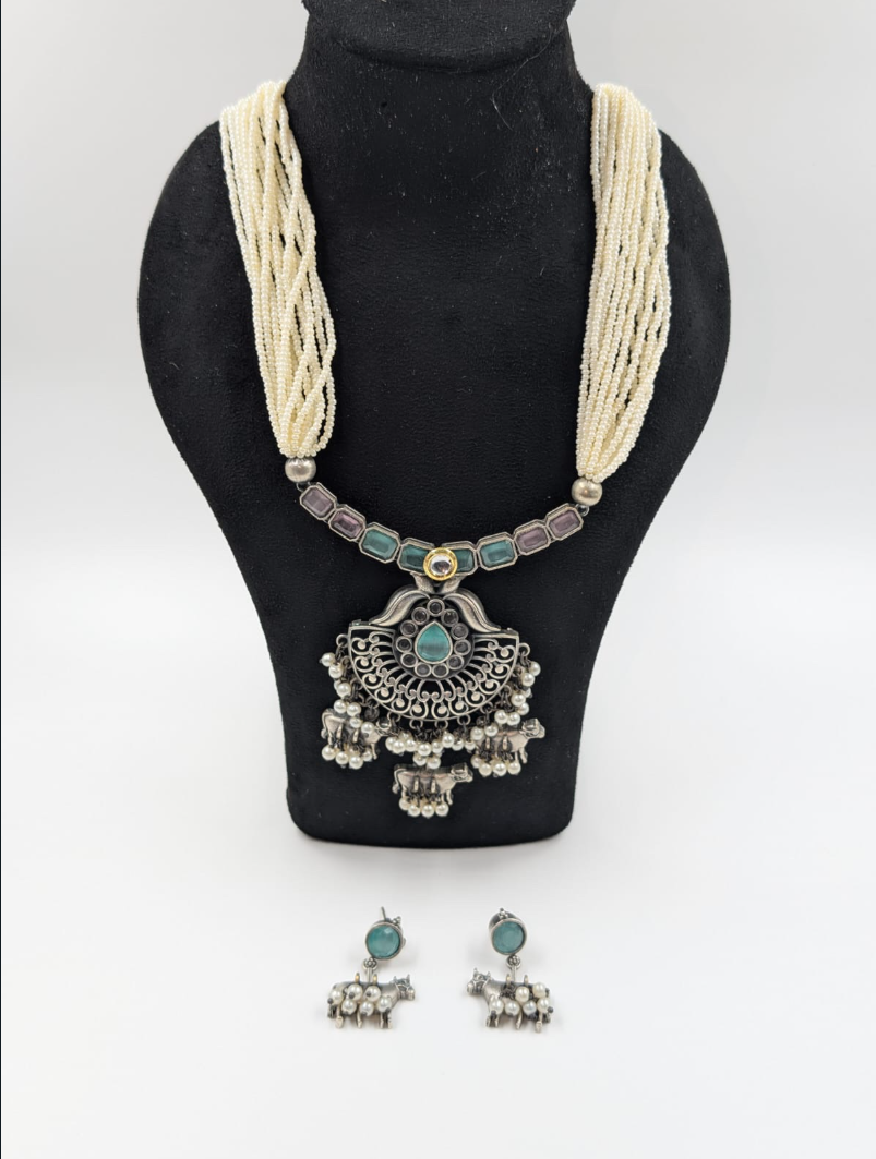 Pearl Dori neck piece with Earrings